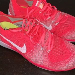 Nike Free Focus Flyknit 2